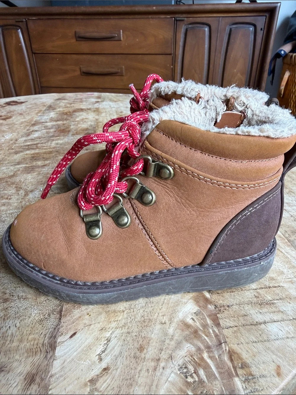 Faux Suede Sherpa Lined Boots Red Laces || Cat & Jack
